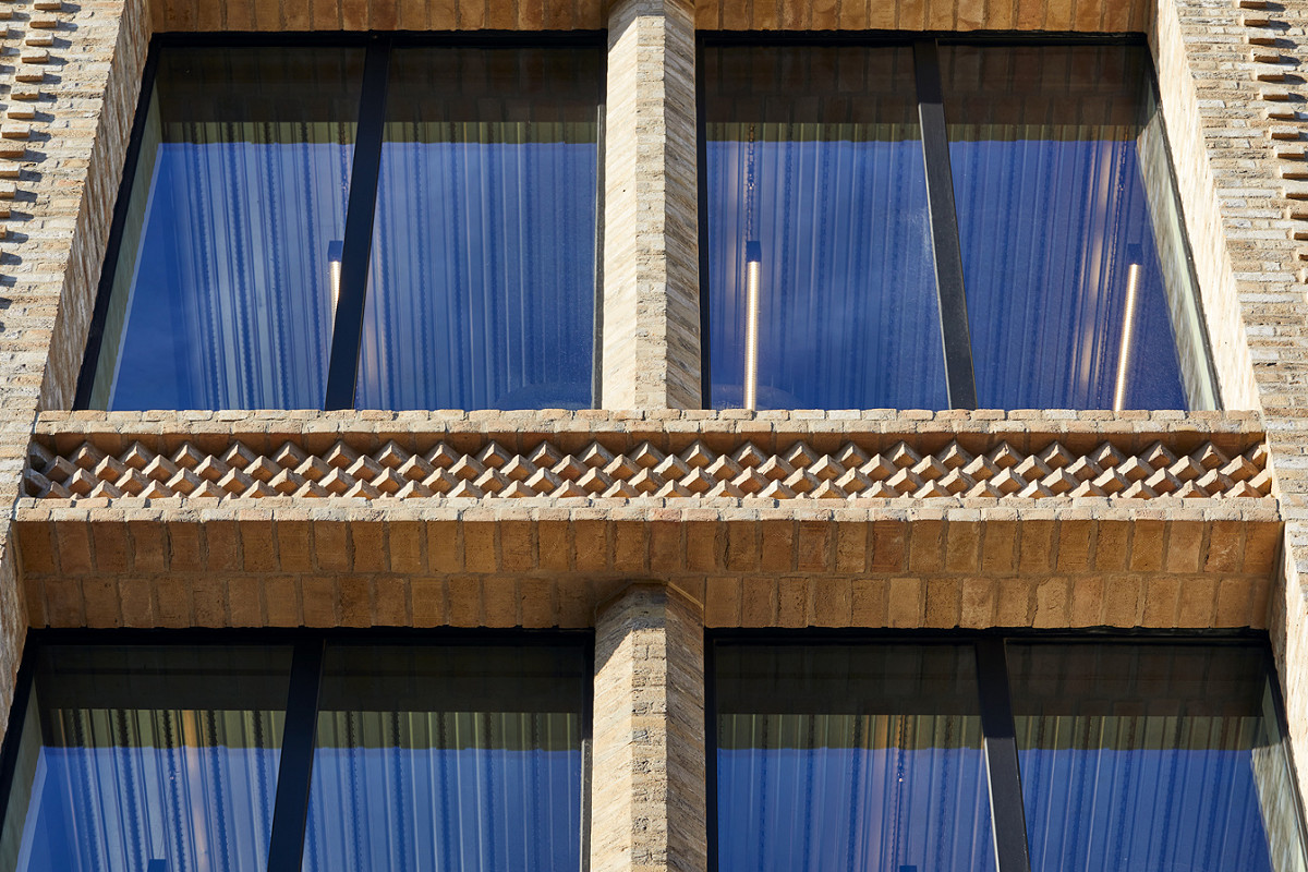 Brick Pattern showcasing the Borough Blend brick.