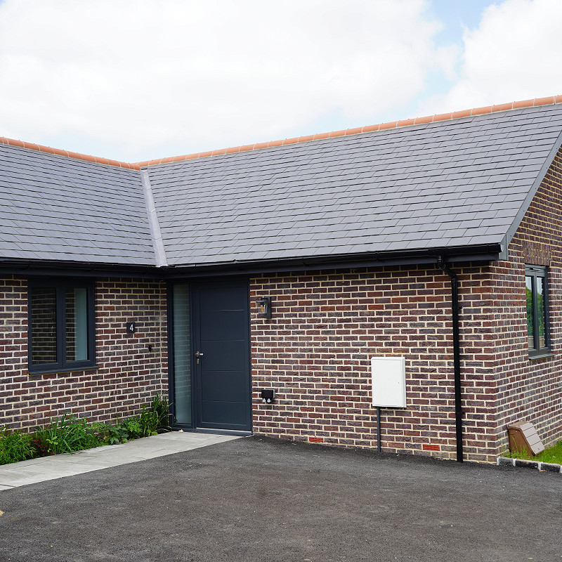 Bungalow constructed in the Broadway Blend brick.
