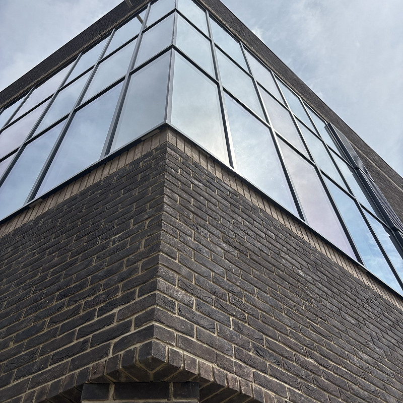 Ferro Black Brick