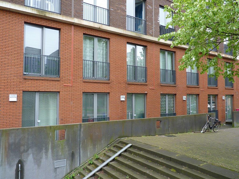 Gillingham Red example
