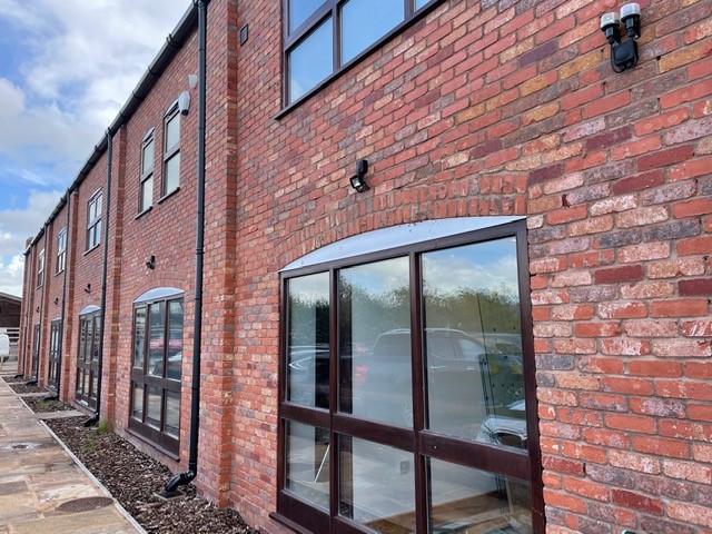 Hemmingstone Antique rustic brickwork.