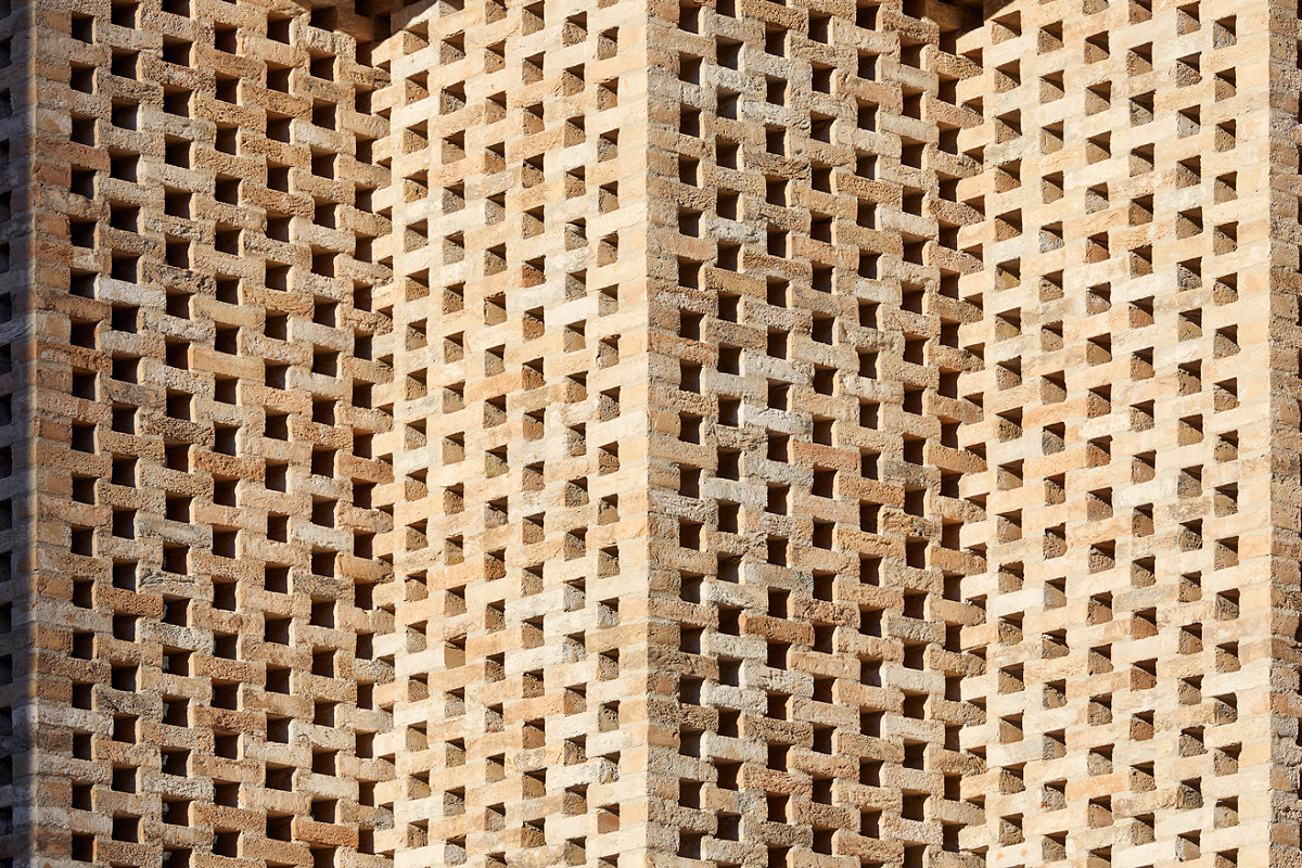 Close up of feature brickwork involving the TBS Borough Blend