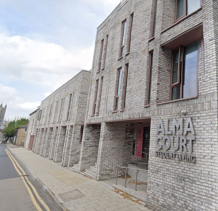 Iced Grey Multi brick used at the Alma Court development.