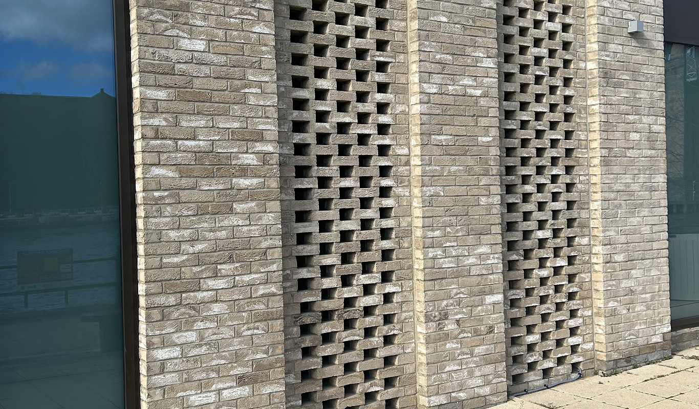 Traditional Brick & Stone Maranello Brick Case Study.