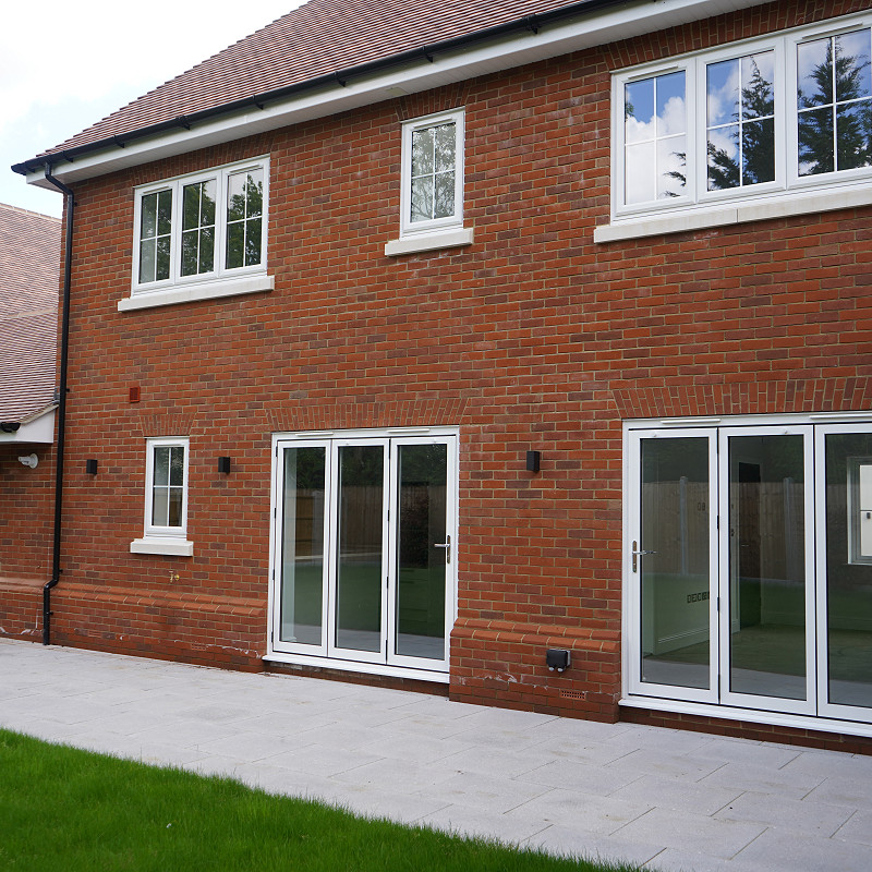 Moreton Red Multi example