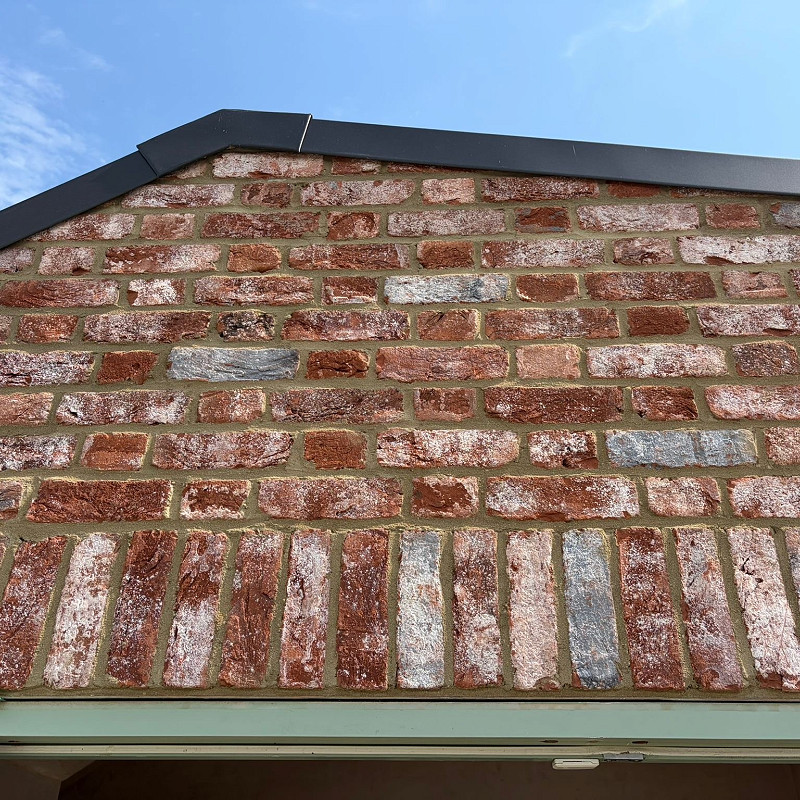 Ombria Tumbled Rustic Brick
