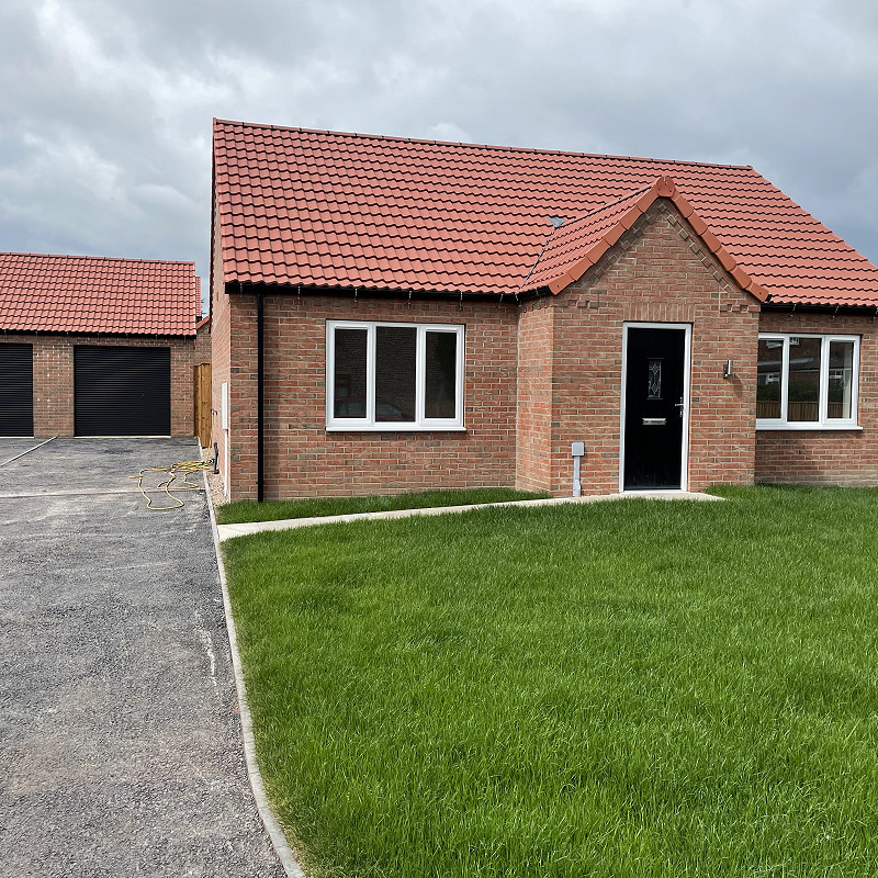 The Traditional Brick & Stone New Town Red Multi Wirecut Brick.